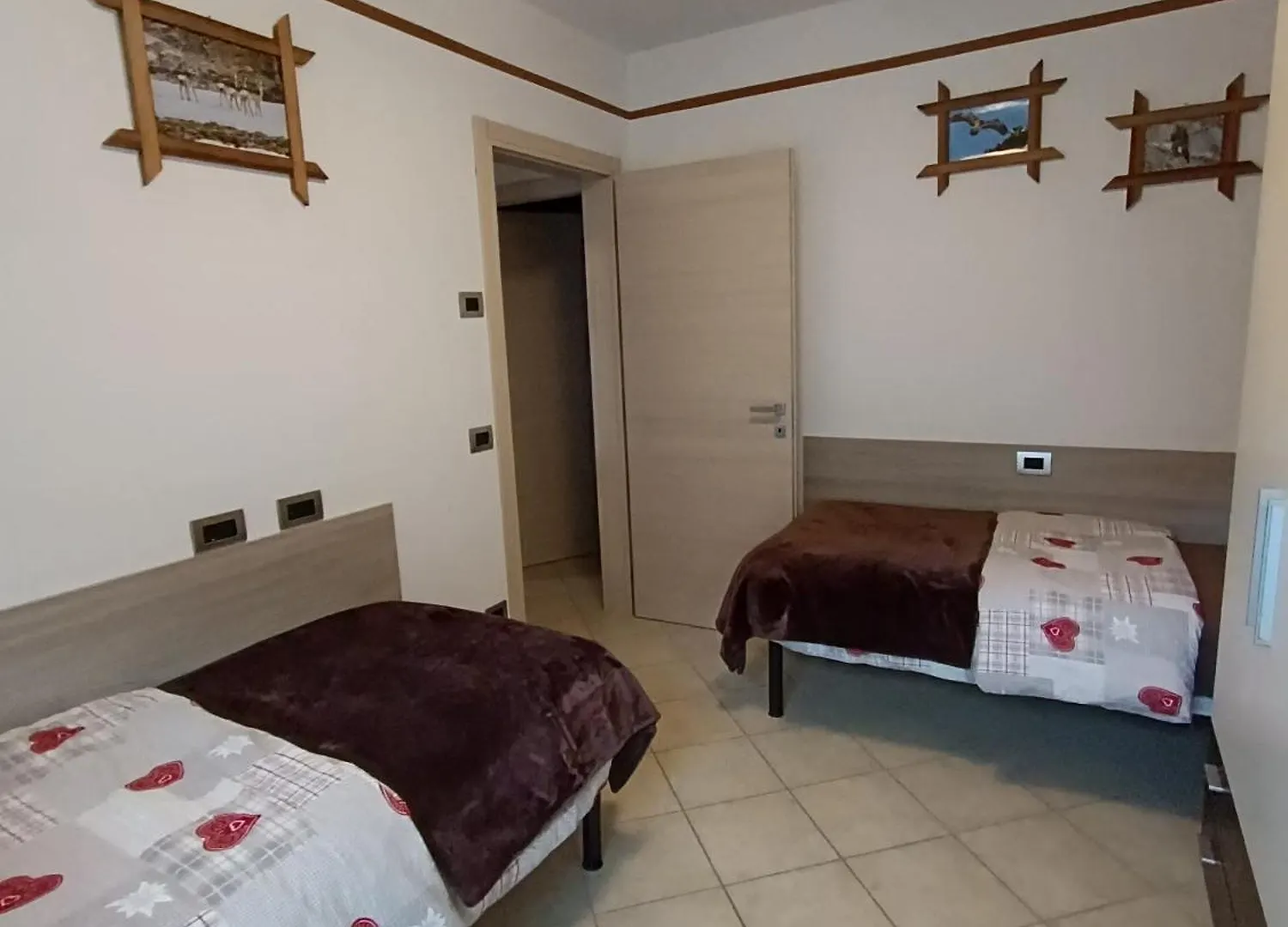 Pisolo Selvaggio Lejlighed Tirano Italien