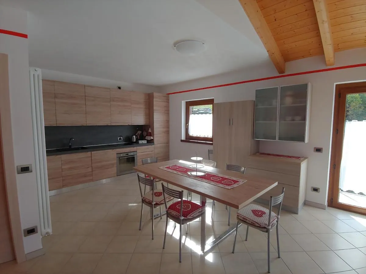 Pisolo Selvaggio Apartment Tirano 0*,